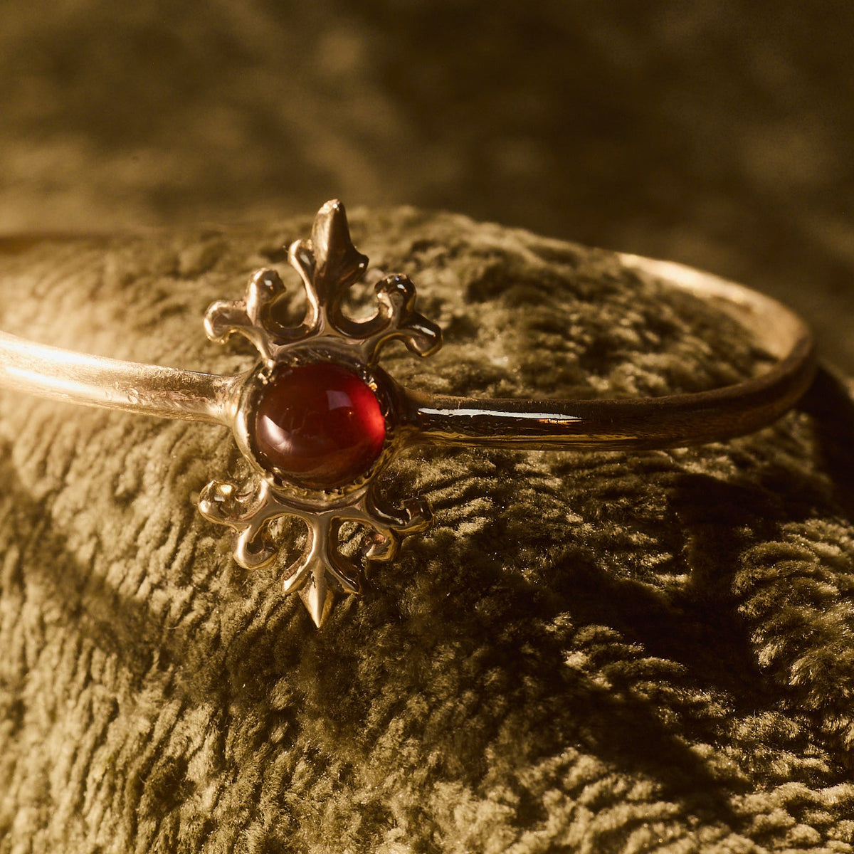 Avalon Cuff